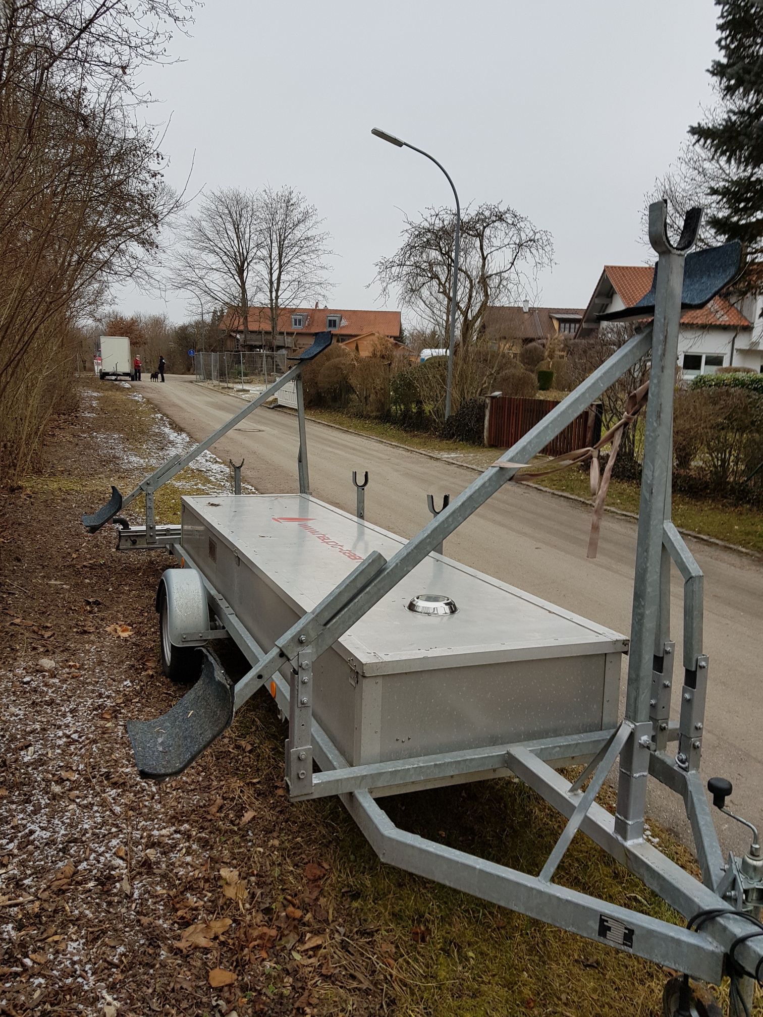 Vermietung von Katamarantrailer